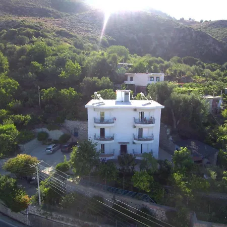 Apartment Emiliano Borsh