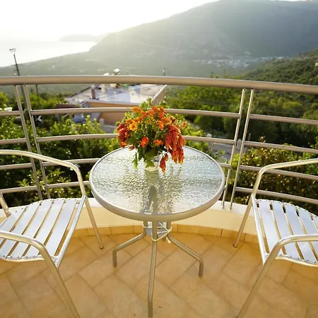 Emiliano Apartment Borsh