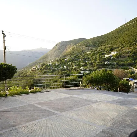 Apartment Emiliano Borsh